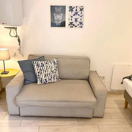 House Of Comfort Studo In City Center Or E Apartment